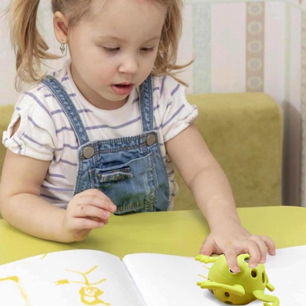 ZABAWKA ANTYSTRESOWA GNIOTEK ANTYSRESOWY ŻABA Z KULKAMI DLA DZIECI DOROSŁY