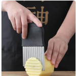 NOŻYK KARBOWANY DO WYKRAJANIA FRYTEK CHIPSÓW KRAJACZ FALOWANY DO WARZYW NÓŻ