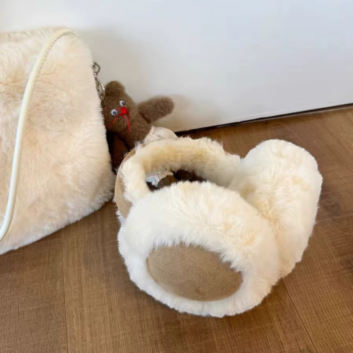 NAUSZNIKI ZIMOWE Z FUTERKIEM OPASKA NA USZY MIĘKKIE FUTERKOWE CIEPŁE