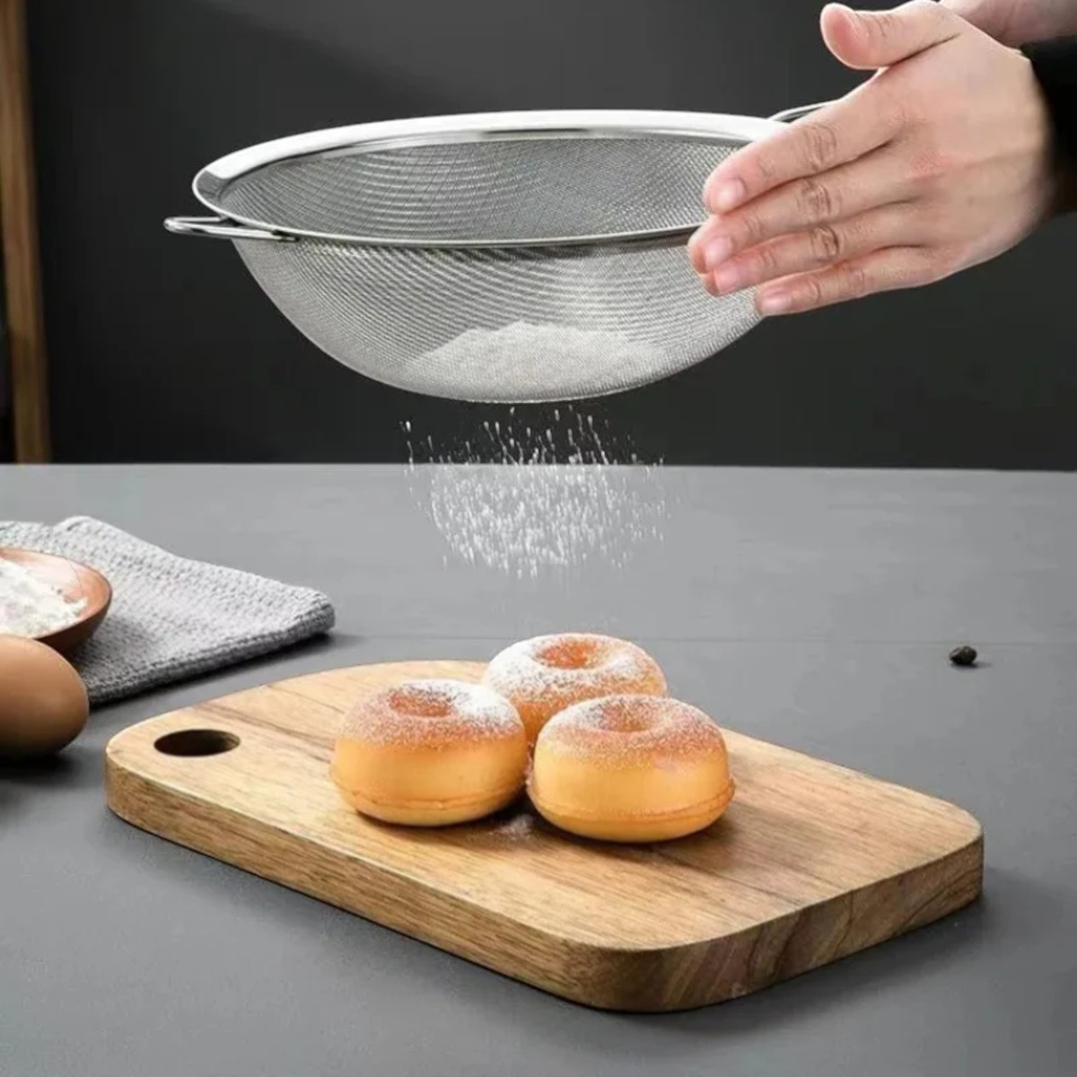 SITKO KUCHENNE METALOWE DO GOTOWANIA CEDZAK DURSZLAK Z RĄCZKĄ DUŻE 16 CM