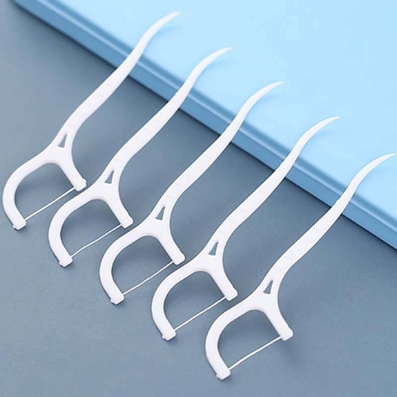 Wykałaczki z nicią dentystyczną 30 sztuk
