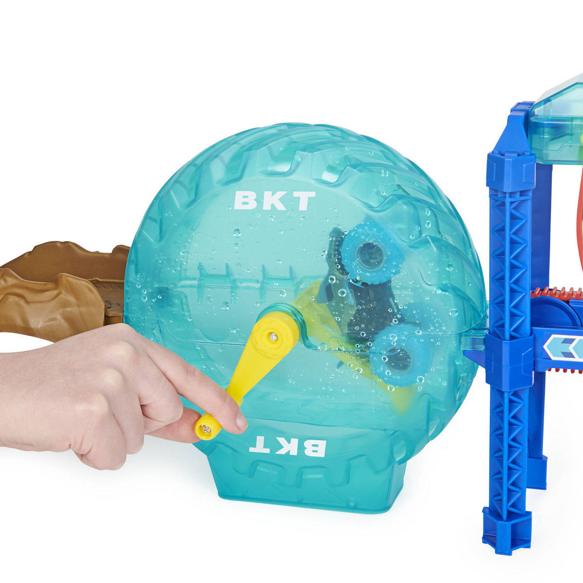 MONSTER JAM Zestaw SuperMyjnia + Autko 