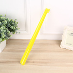 ŁYŻKA DO BUTÓW KIJ DO BUTÓW DŁUGA KOLOROWA PLASTIKOWA 43CM Z HACZYKIEM