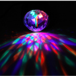 MINI KULA DYSKOTEKOWA LAMPA OBROTOWA KOLOROWA NA IMPREZĘ REFLEKTOR LED RGB
