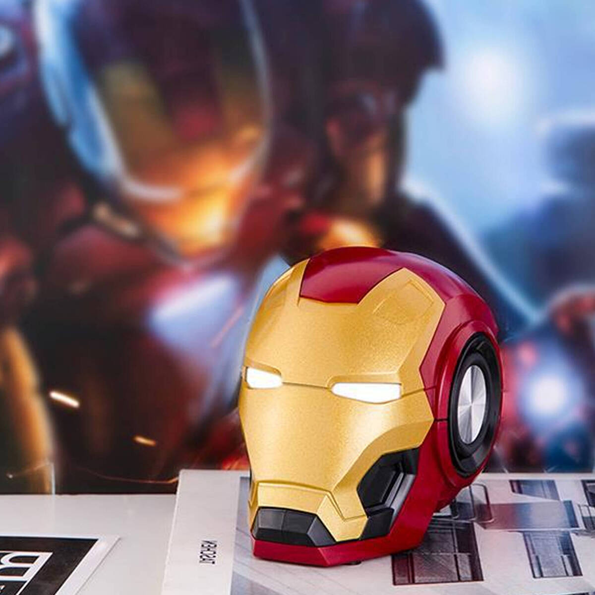 Przenośny Głośnik Bluetooth Iron Man Świecące Elementy, 3W Moc, Radio, Kompaktowy, 5h pracy